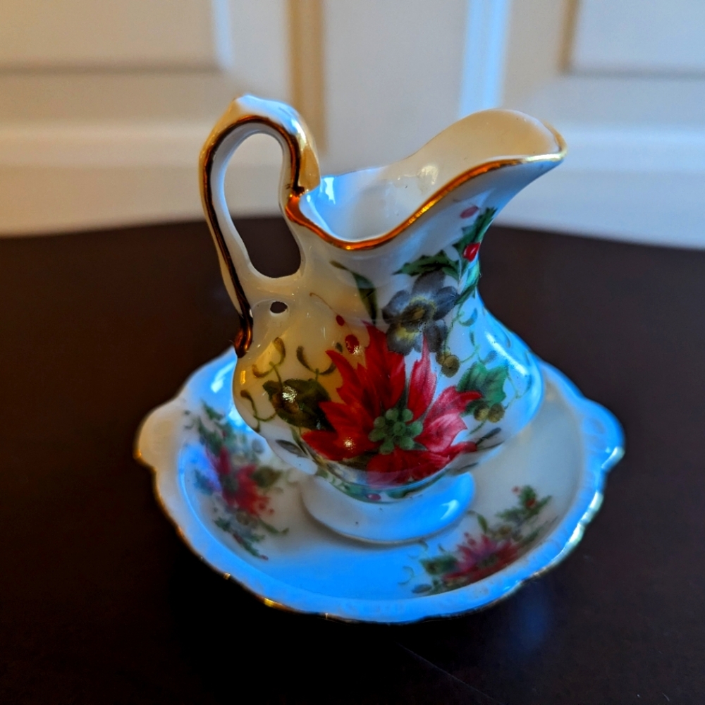 Miniature pitcher and bowl